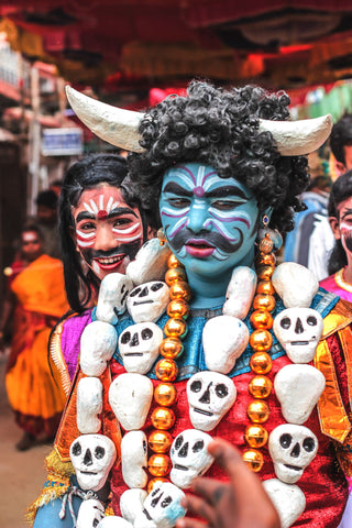 Peek-A-Boo - Canvas Prints