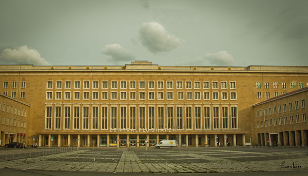 Airport Tempelhof - Canvas Prints