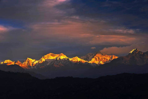 Kanchenjunga Sunrise - Digital Art by Tallenge
