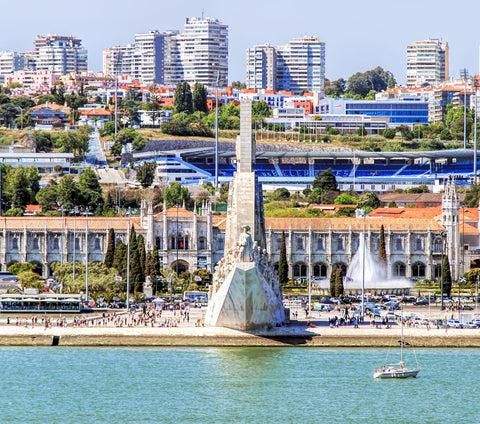 Monument To The Discoveries by Loethen