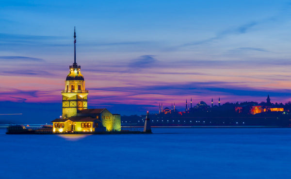 Maiden's Tower - Canvas Prints