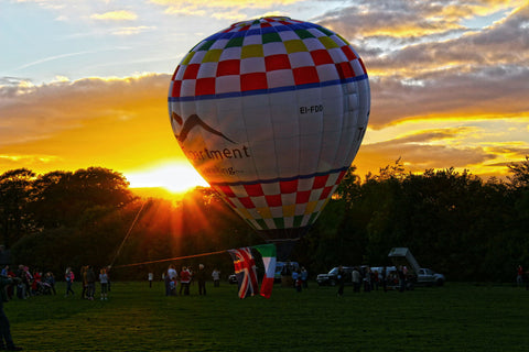 Hot Air Balloon - Large Art Prints by David O Reilly