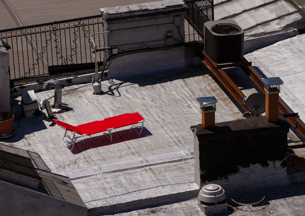 Sun Tanning On The Rooftops Of New York - Posters