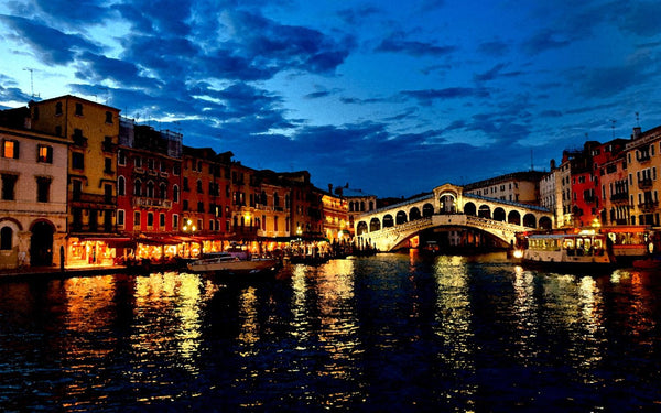 A Beautiful View Of Venice Grand Canal And Gondolas - Painting - Canvas Prints