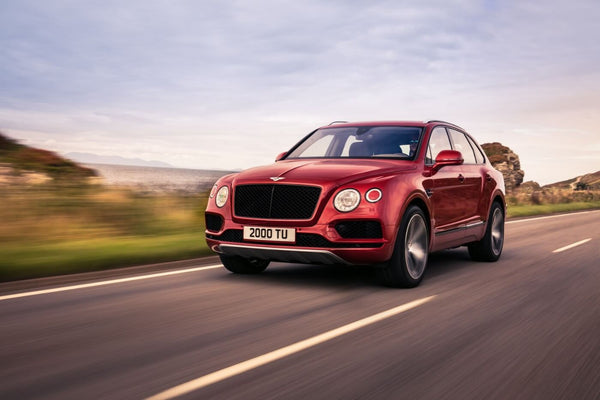 Bentley Bentayga V8 by Ana Vans