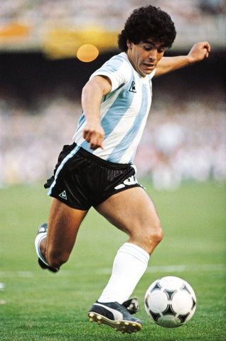 Diego Maradona - Football Legend - Sports Poster - Framed Prints