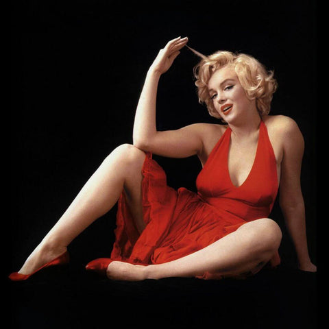 Marilyn Monroe - Red Dress Pin Up Poster by Movie Posters