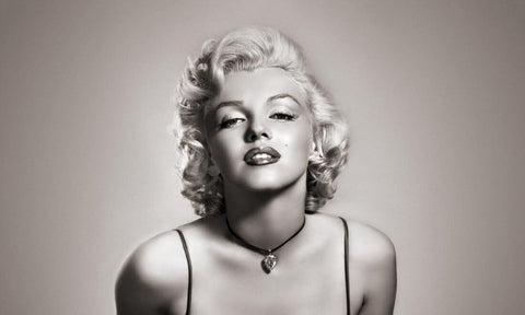 Marilyn Monroe - Sultry Photo Poster - Art Prints