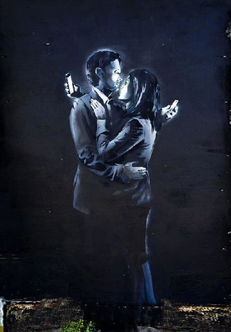 Mobile Lovers – Banksy – Pop Art Painting by Banksy