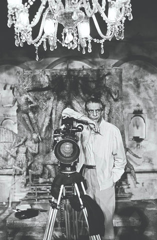 Satyajit Ray On Location For Ganashtaru in 1989 - Bengali Movie Collection - Canvas Prints